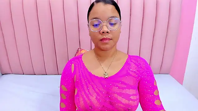 Snapshot of ISABELLA_020 chatting on 03.06.25 ISABELLA 020 online show from 03.06.25