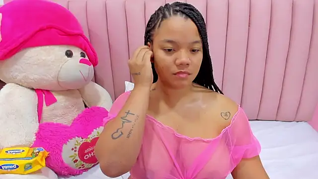 Snapshot of ISABELLA_020 chatting on 10.09.25 ISABELLA 020 online show from 10.09.25