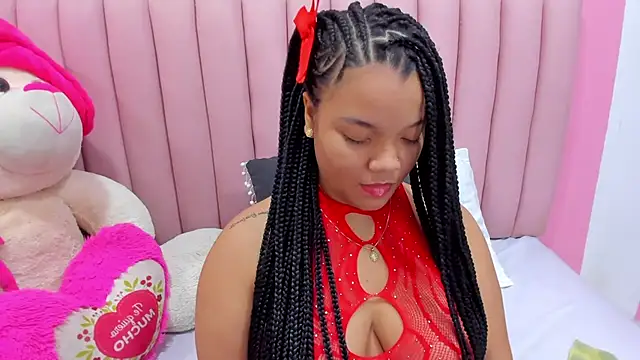 Snapshot of ISABELLA_020 chatting on 10.11.25 ISABELLA 020 online show from 10.11.25