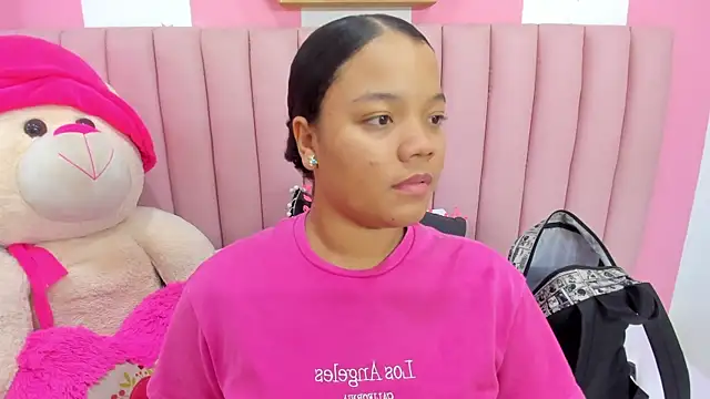 Snapshot of ISABELLA_020 chatting on 11.14.25 ISABELLA 020 online show from 11.14.25