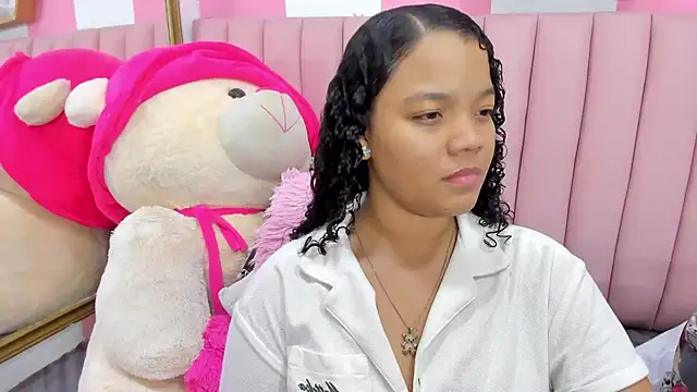 Snapshot of ISABELLA_020 chatting on 11.24.25 ISABELLA 020 online show from 11.24.25