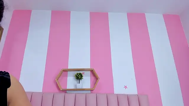 Snapshot of ISABELLA_020 chatting on 02.05.26 ISABELLA 020 online show from 02.05.26