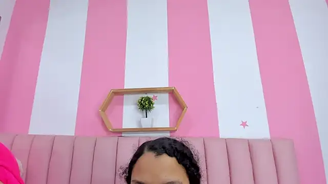 Snapshot of ISABELLA_020 chatting on 02.20.26 ISABELLA 020 online show from 02.20.26