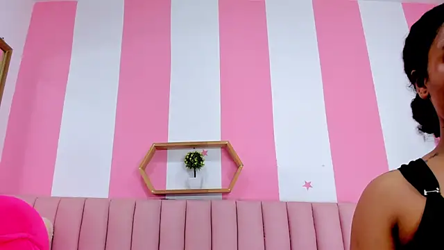 ISABELLA 020 online show from 03.10.26