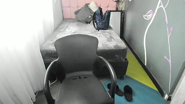 EmmaaEvans  online show from 01.25.25