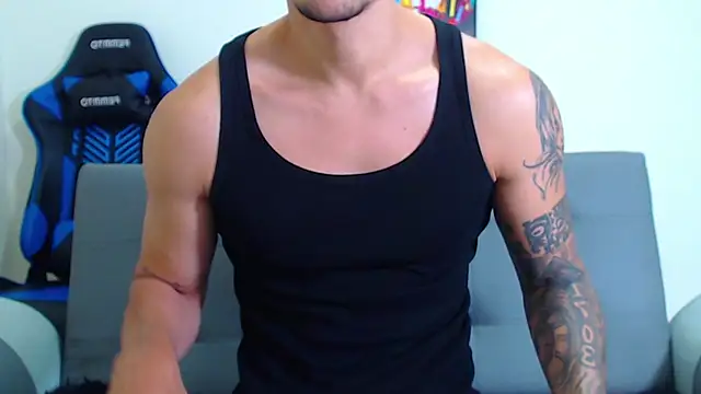 Snapshot of Tristan-bm chatting on 01.24.25 Tristan-bm online show from 01.24.25