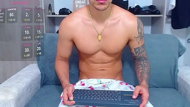 Snapshot of Tristan-bm chatting on 10.10.25 Tristan-bm online show from 10.10.25