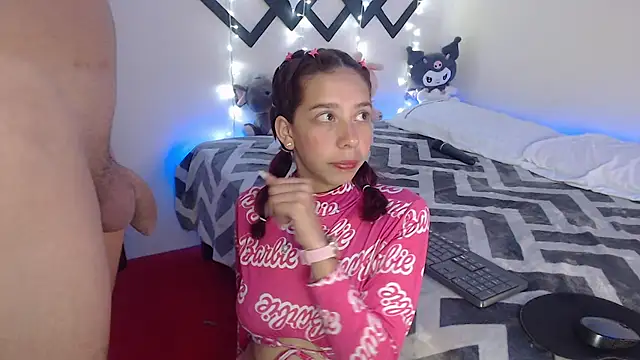 Snapshot of TOM_NATASHA chatting on 02.22.25 TOM NATASHA online show from 02.22.25