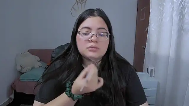 Aria Fullbuster online show from 11.25.25