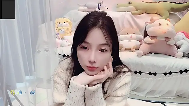 AKiKi711 online show from 10.11.25