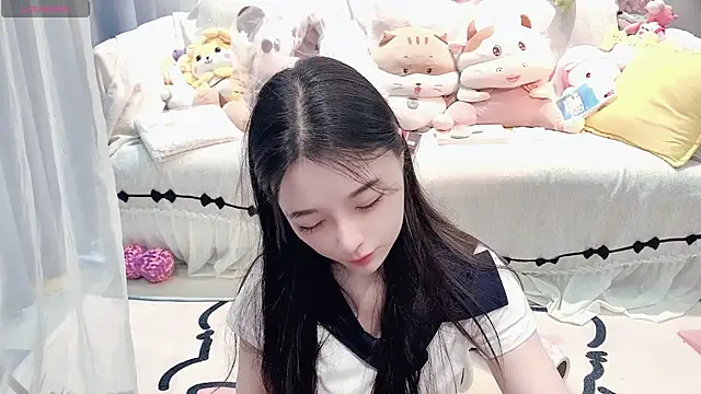 AKiKi711 online show from 04.21.26