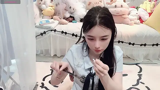 AKiKi711 online show from 05.08.26