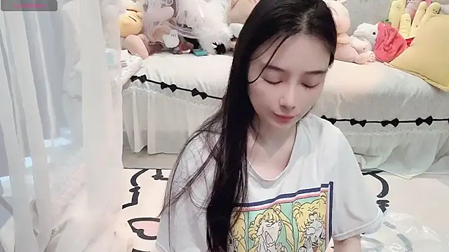 AKiKi711 online show from 05.19.26