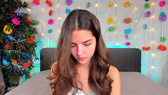 Milana Crystal  online show from 03.17.26