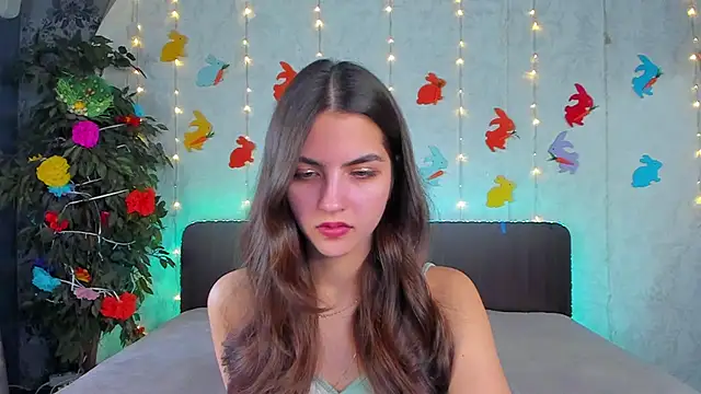 Milana Crystal  online show from 04.17.26