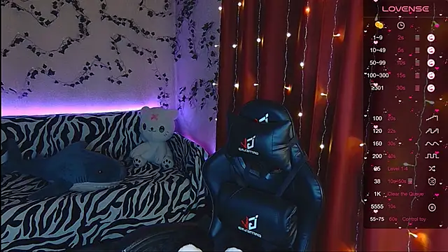 Snapshot of Sidney_blush chatting on 01.15.25 Sidney blush online show from 01.15.25