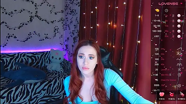 Snapshot of Sidney_blush chatting on 02.05.25 Sidney blush online show from 02.05.25