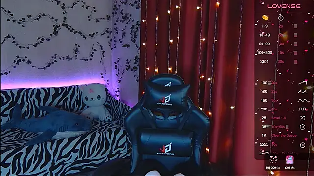 Snapshot of Sidney_blush chatting on 02.10.25 Sidney blush online show from 02.10.25