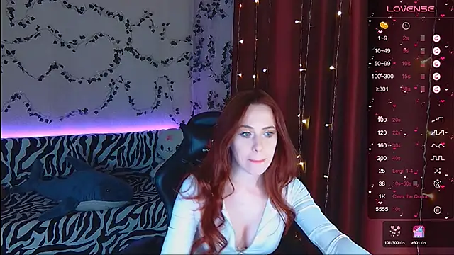 Snapshot of Sidney_blush chatting on 02.20.25 Sidney blush online show from 02.20.25