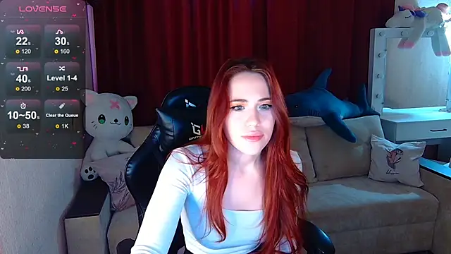 Snapshot of Sidney_blush chatting on 10.30.25 Sidney blush online show from 10.30.25