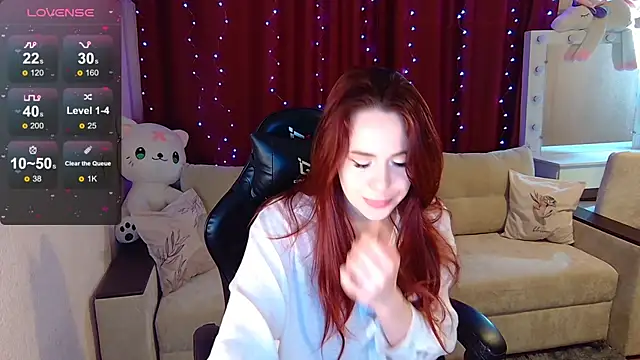 Snapshot of Sidney_blush chatting on 11.30.25 Sidney blush online show from 11.30.25