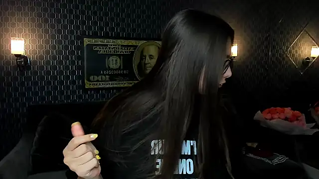 Snapshot of _extraterrestrial_ chatting on 10.02.25  extraterrestrial  online show from 10.02.25