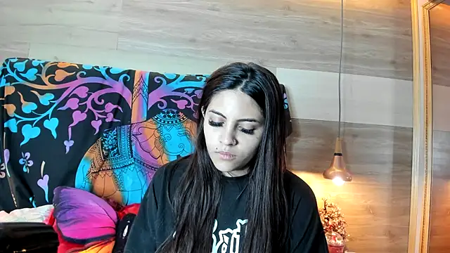 Cori Paige online show from 11.22.25