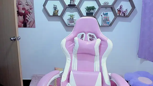 SharonSander online show from 11.15.25