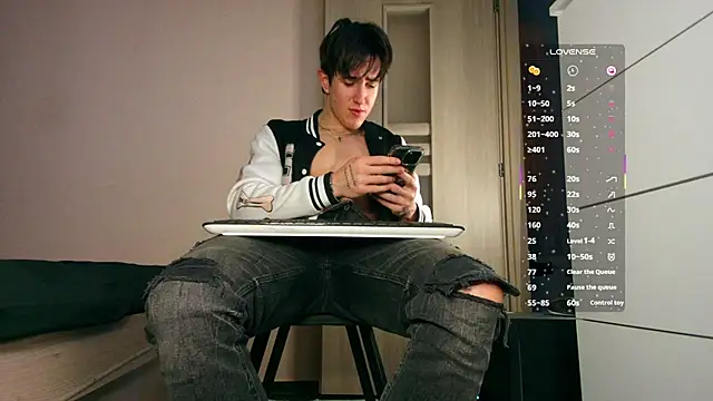 ChristianLevine  online show from 01.07.26