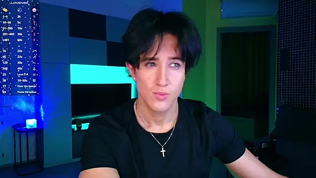 Snapshot of ChristianLevine_ chatting on 06.03.26 ChristianLevine online show from 06.03.26
