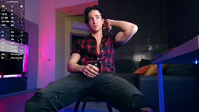 Snapshot of ChristianLevine_ chatting on 06.12.26 ChristianLevine online show from 06.12.26