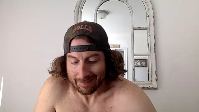 Snapshot of sirchubster chatting on 12.19.25 sirchubster online show from 12.19.25