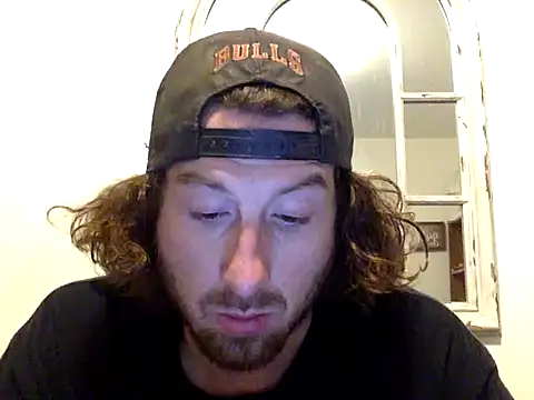 Snapshot of sirchubster chatting on 12.21.25 sirchubster online show from 12.21.25