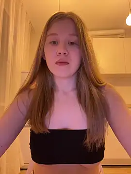 Eva Weyne online show from 03.18.26