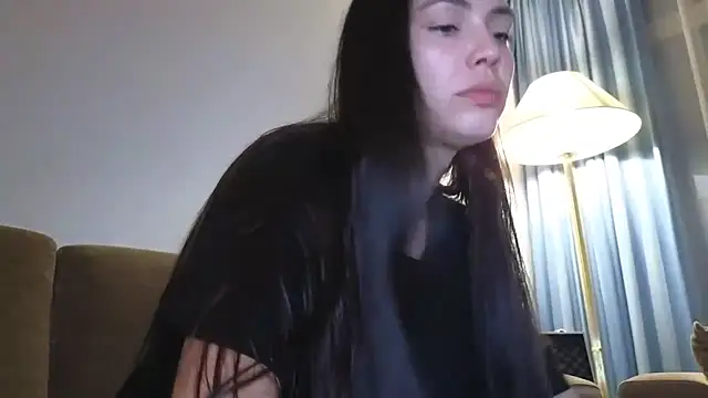 Snapshot of Mr-and-Mrs-Smith chatting on 09.21.25 Mr-and-Mrs-Smith online show from 09.21.25