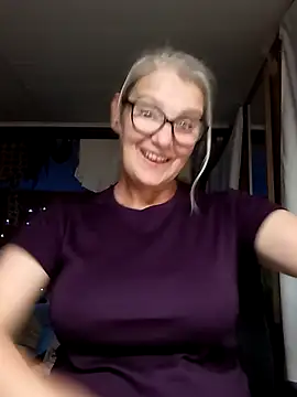 irinamaux online show from 09.09.25