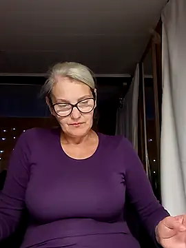 irinamaux online show from 09.30.25