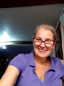 irinamaux online show from 10.11.25