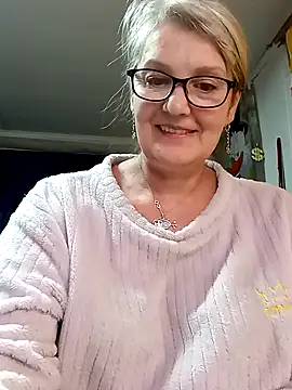 irinamaux online show from 04.15.26