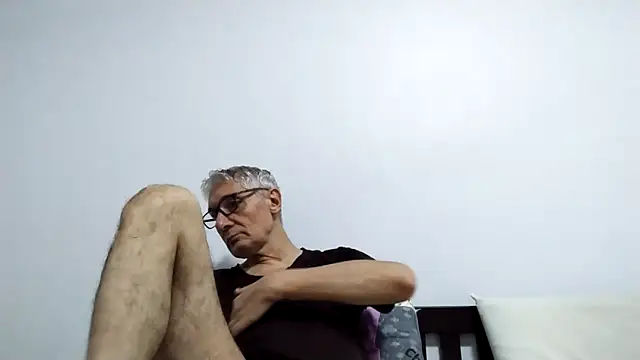 BIGUNCUTHARDCOCK online show from 05.13.26