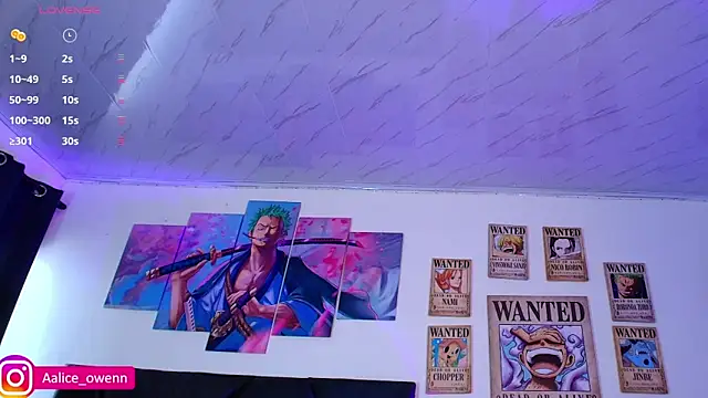 Snapshot of Aliceowenn chatting on 11.21.25 Aliceowenn online show from 11.21.25