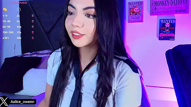 Snapshot of Aliceowenn chatting on 12.02.25 Aliceowenn online show from 12.02.25