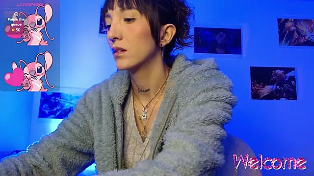Snapshot of Sakura_and_yuki chatting on 12.19.24 Sakura and yuki online show from 12.19.24