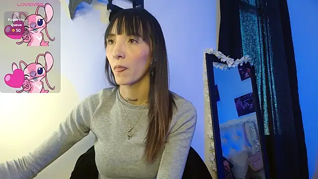 Snapshot of Sakura_and_yuki chatting on 01.17.25 Sakura and yuki online show from 01.17.25