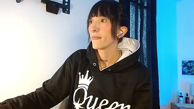 Snapshot of Sakura_and_yuki chatting on 01.27.25 Sakura and yuki online show from 01.27.25