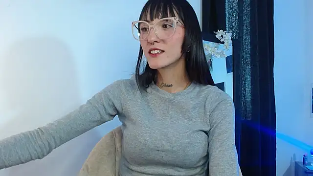 Snapshot of Sakura_and_yuki chatting on 02.26.25 Sakura and yuki online show from 02.26.25
