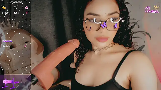 Snapshot of Queen_Deepthroat chatting on 07.21.26 Queen Deepthroat online show from 07.21.26