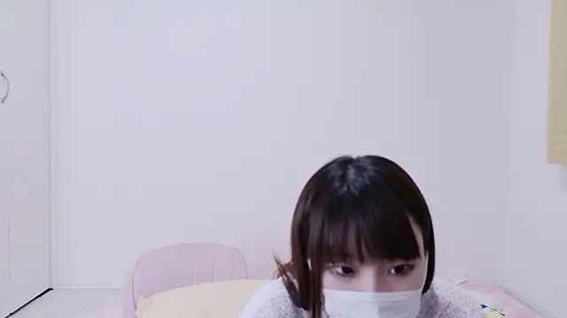 Snapshot of hi---chan- chatting on 11.30.25 hi---chan- online show from 11.30.25