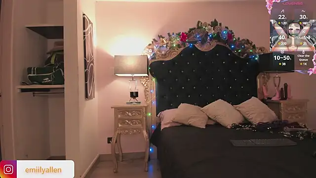 EmilyAllen  online show from 12.20.24