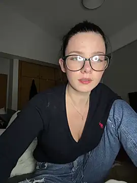 RoxiBlack online show from 02.20.26